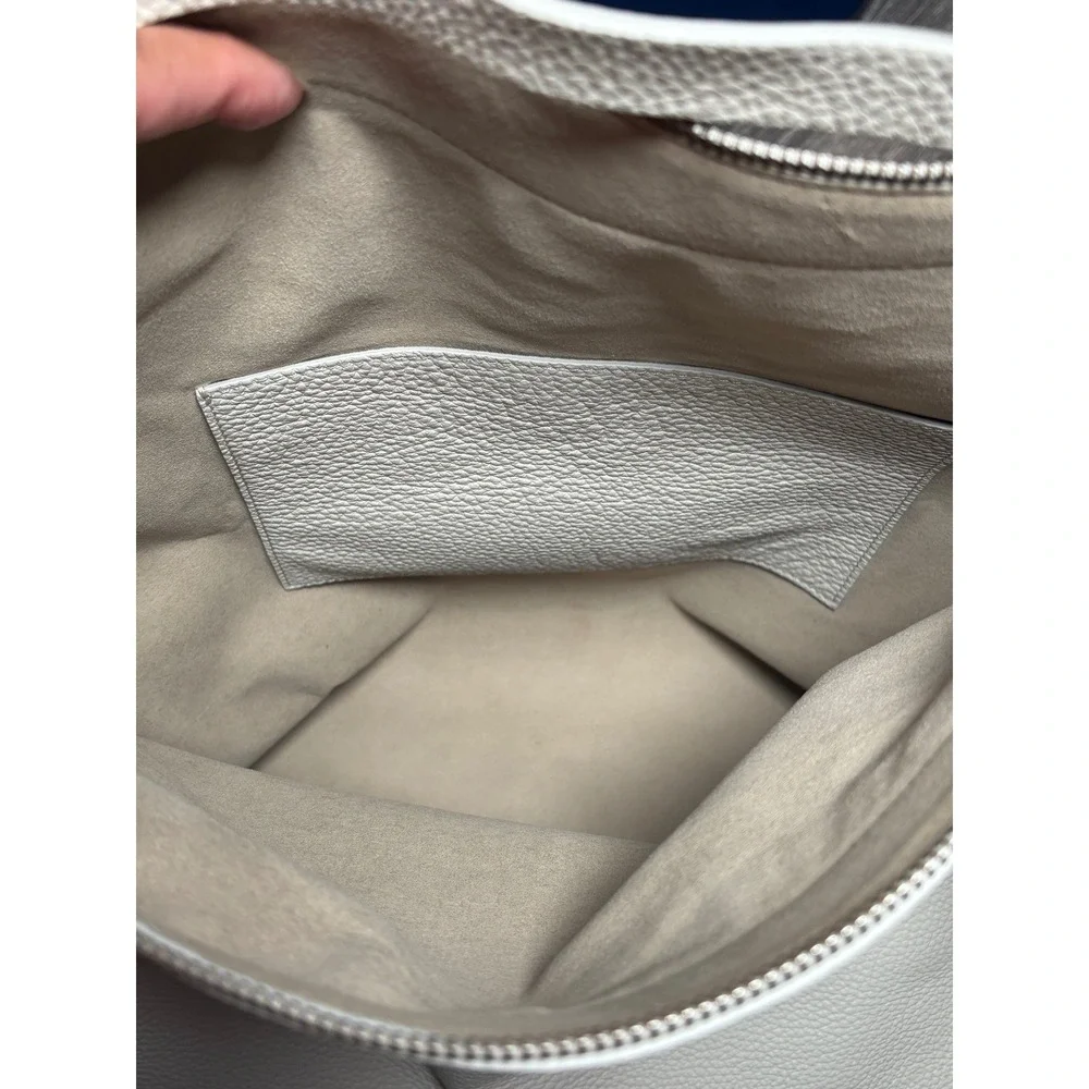 Everlane Boss Oversized Travel Hobo Bag Sandstone Pebbled Leather